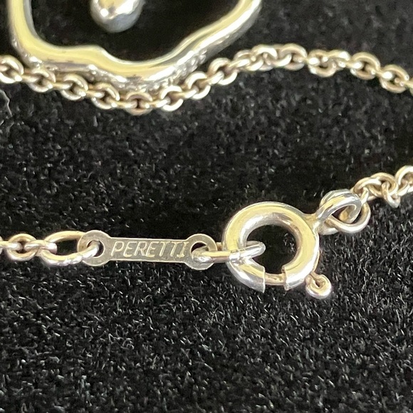 🩵 TIFFANY 🩵 and Co Elsa Peretti Apple pendant on Tiffany SS 16” chain - Picture 8 of 11